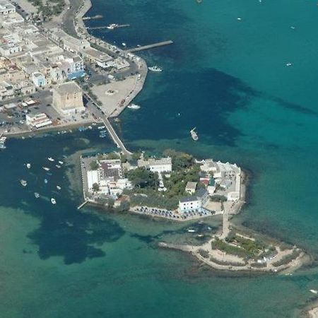Hotel Lo Scoglio Porto Cesareo Exterior photo